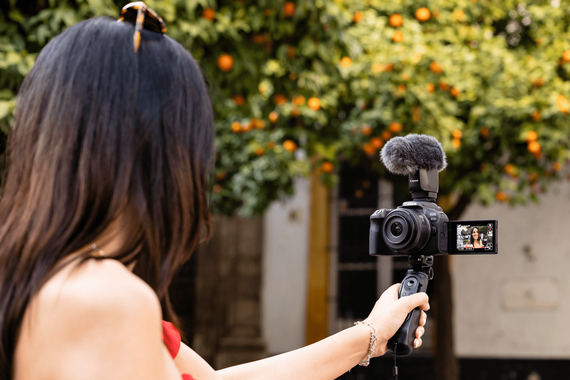 Canon EOS R10